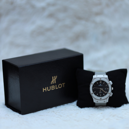 Hublot Men's Watch: Gray Straps in Black Dial.