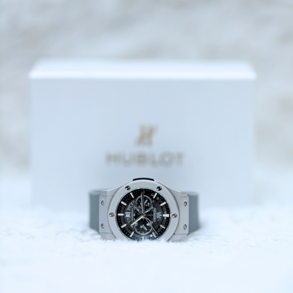 Hublot Men's Watch: Gray Straps, Black Dial.