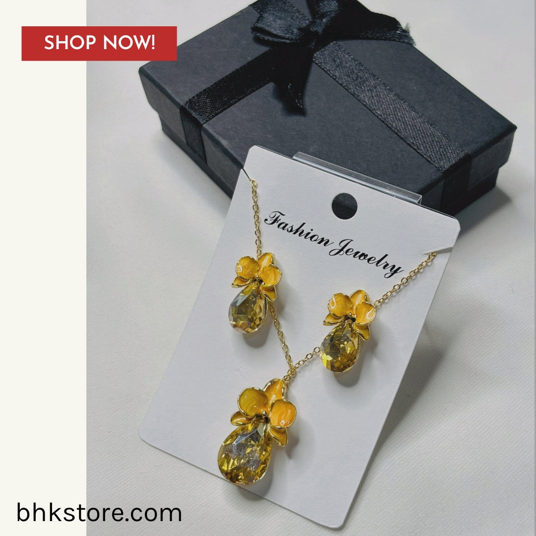Mini Flower Enamel Necklace Set with yellow stones