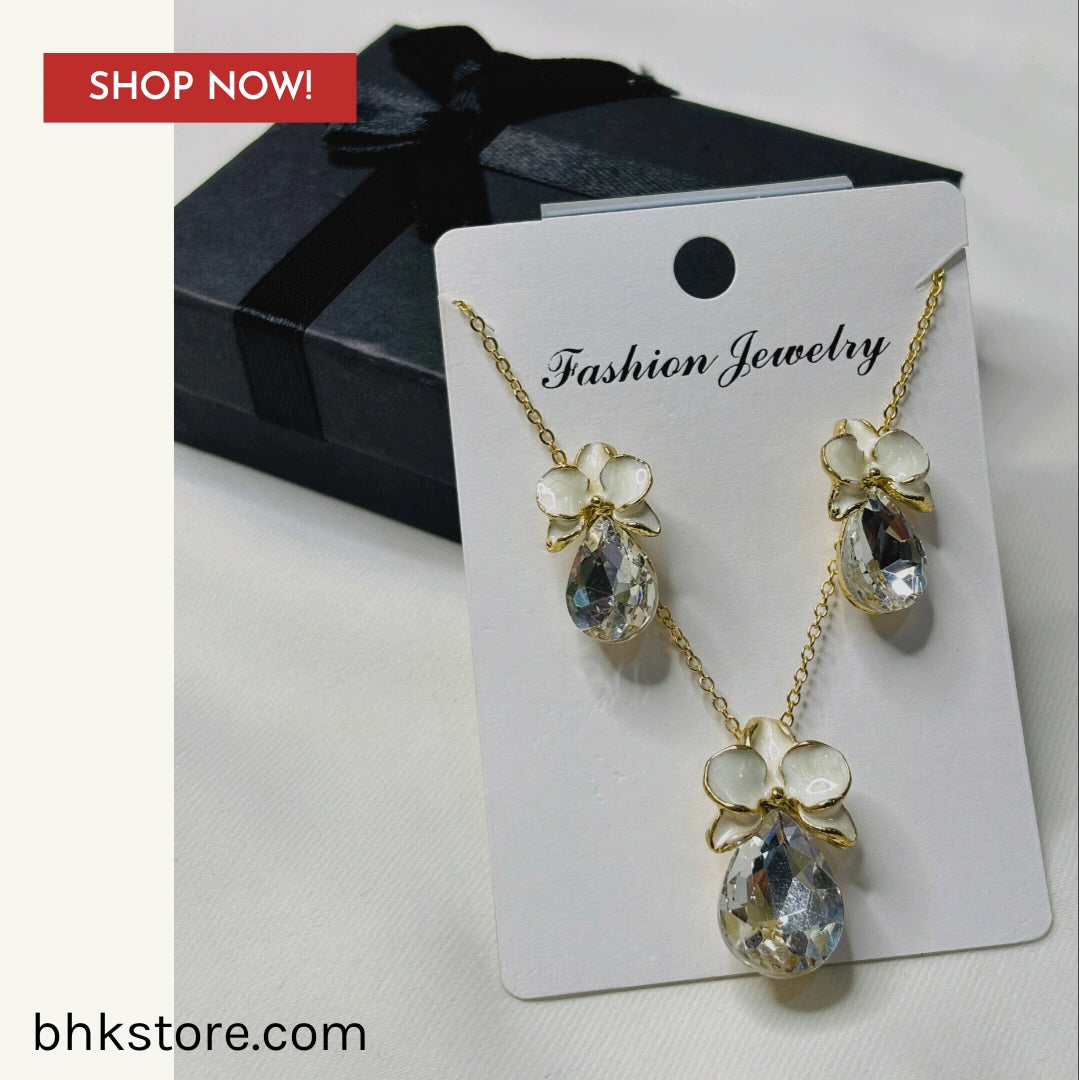 Mini Flower Enamel Necklace Set with white stones